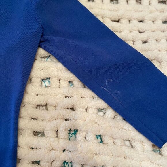 CABLE & GAUGE Ladies royal blue sweater size M - Picture 7 of 8